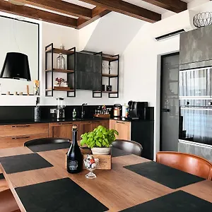 Casa Di Alex | Apartment Sirmione