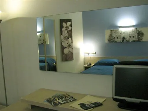 ***  Hotel Villa D'Amato Palermo Olaszország